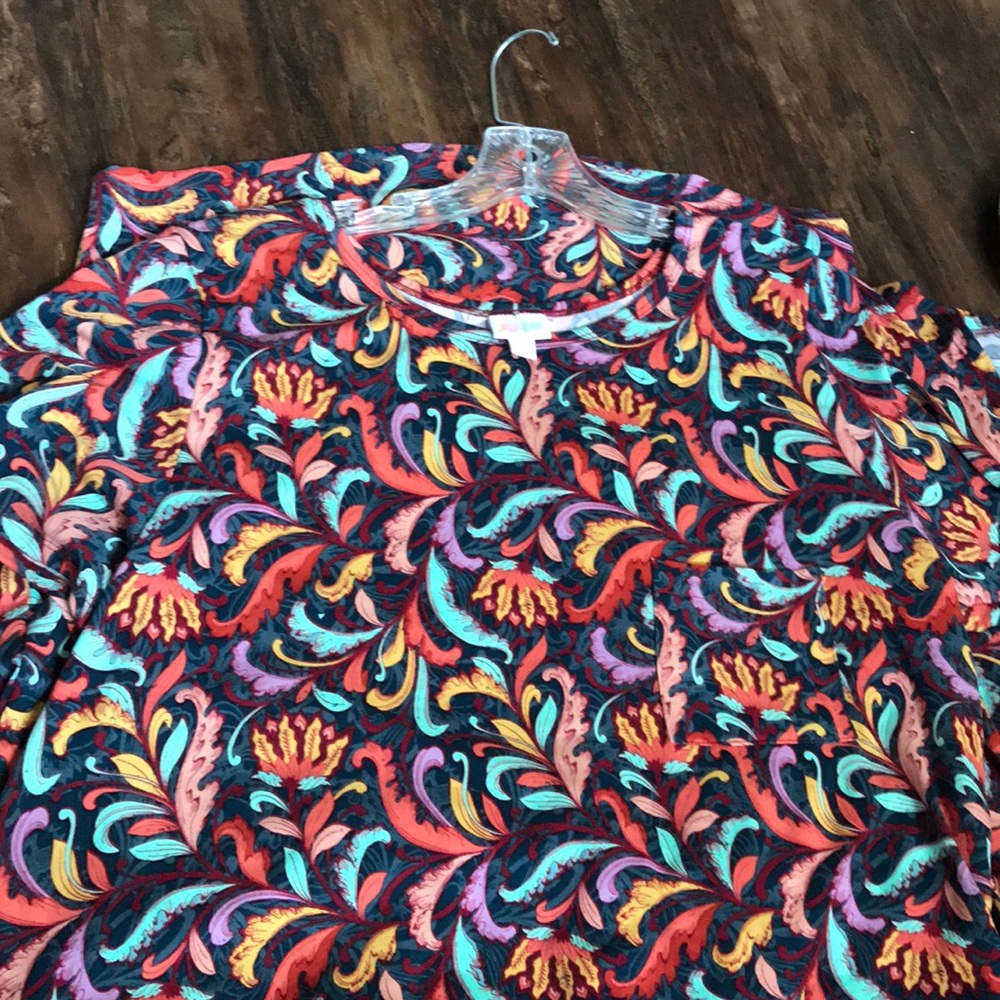 LuLaRoe Carly
